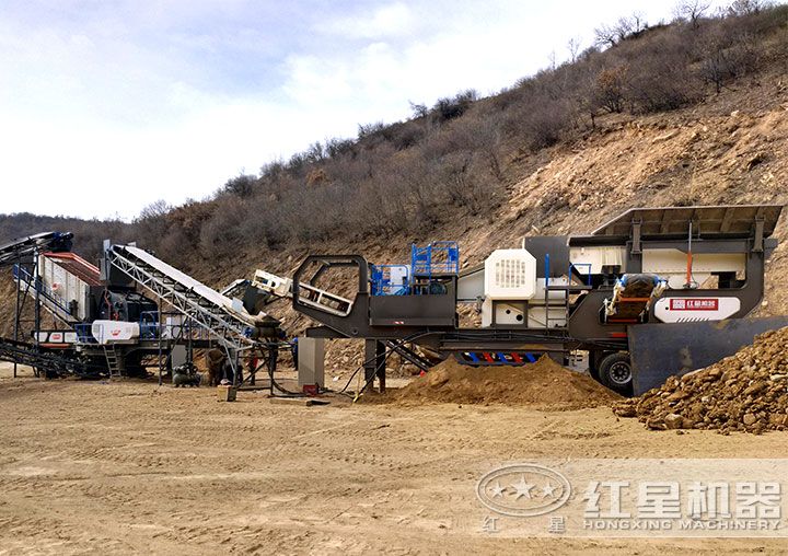 輪胎式車載流動(dòng)石子、粉碎機(jī)